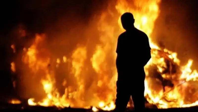 На 17 лет посадили жителя Костанайской области, который убил и сжег пенсионерку