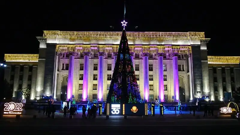 площадь Алматы, фото - Новости Zakon.kz от 20.12.2021 21:59