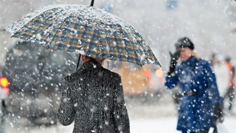 Снег и метель ожидаются на севере и востоке Казахстана в субботу