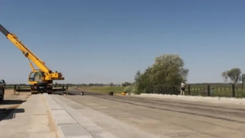 Более 25 км новой дороги «Западный обход Павлодара» укладывается по европейской технологии