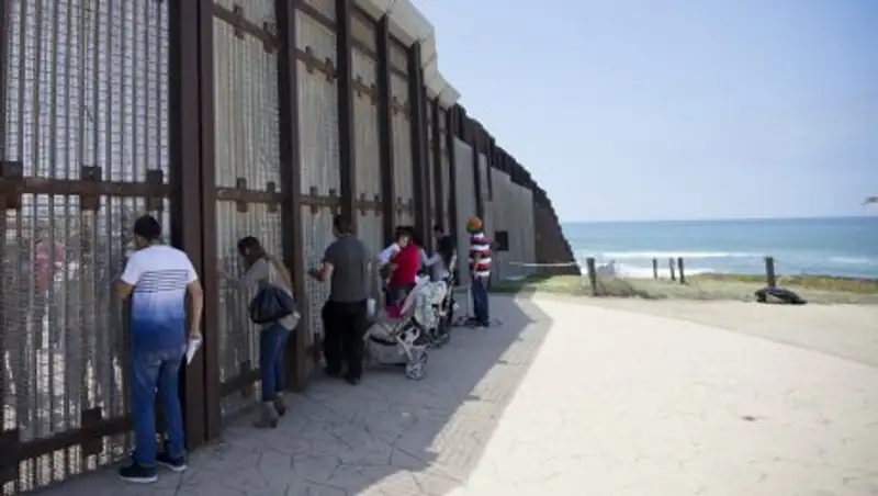 В Белом доме назвали стоимость стены на границе с Мексикой