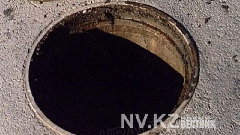 Житель Жезказгана упал в канализационный колодец и утонул