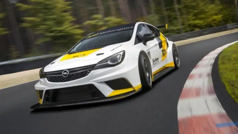 Opel Astra TCR – пятидверный хэтчбек для гоночной серии 