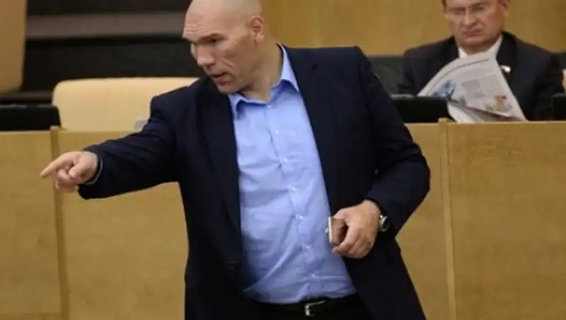 Валуев назвал главу Международного паралимпийского комитета негодяем