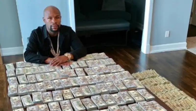 Флойд Мейвезер обещал заработать больше Тайсона, вернувшись в ринг