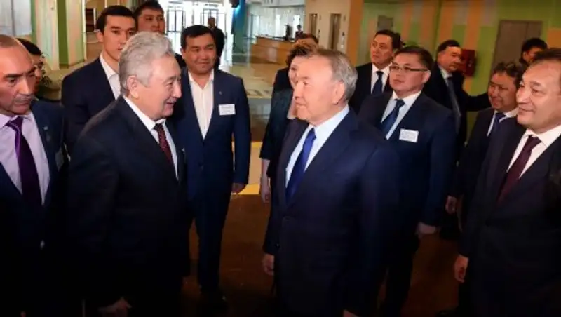 Назарбаев посетил в Актау многофункциональный спорткомплекс «Спортклуб Ма&#1187;&#1171;ыстау-Арена»