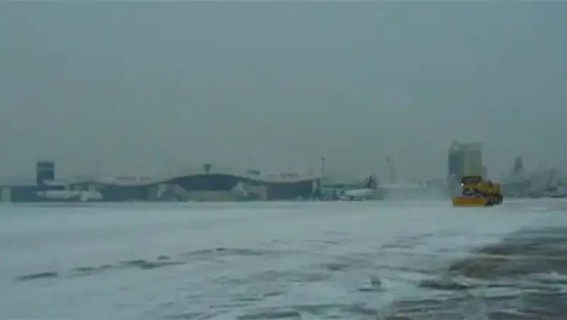 В аэропорту Алматы задержали 5 авиарейсов 