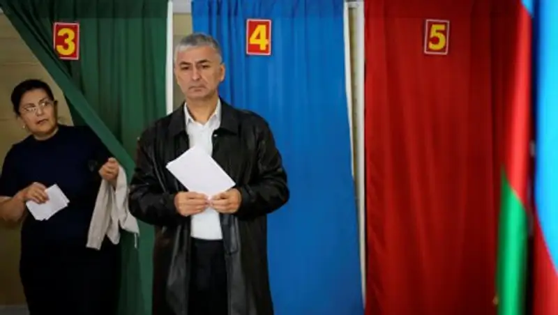 Жители Азербайджана поддержали увеличение срока президентских полномочий