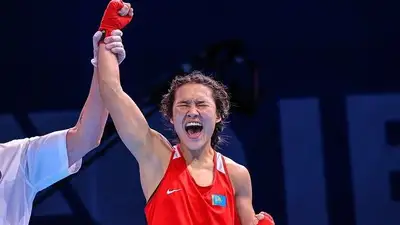 Стала чемпионкой мира по боксу среди молодежи, фото - Новости Zakon.kz от 26.11.2022 18:23
