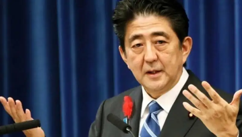 Премьер-министр Японии посетит Казахстан в октябре