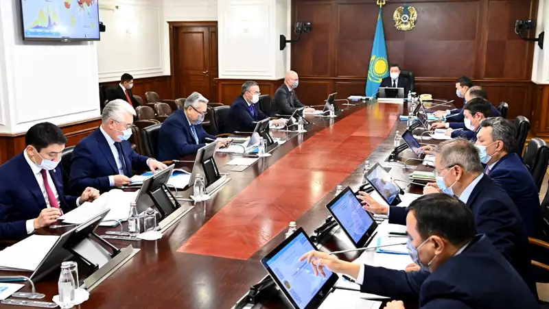 Мамин поручил увеличить темпы вакцинации