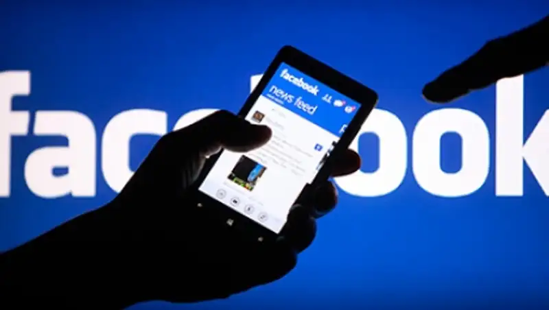 Facebook разрешит пользователям оставлять комментарии в оффлайне