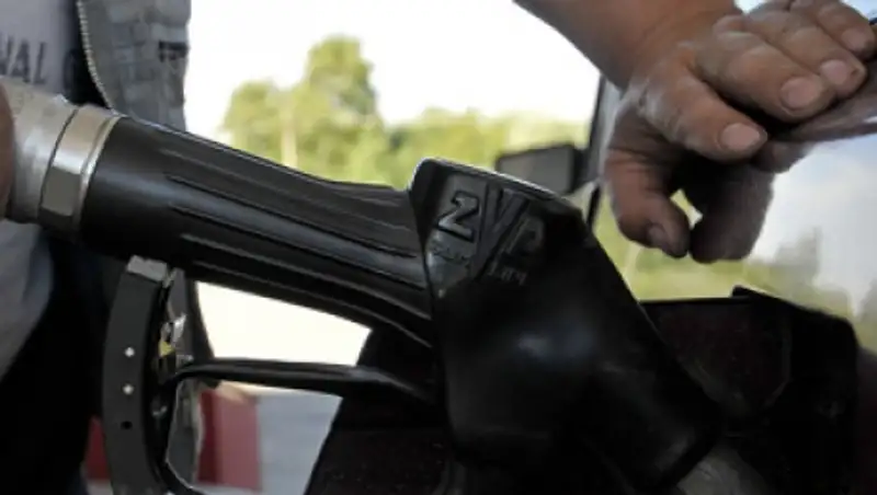 Бензин Аи-92/93 подешевел до 109 тенге за литр в Казахстане