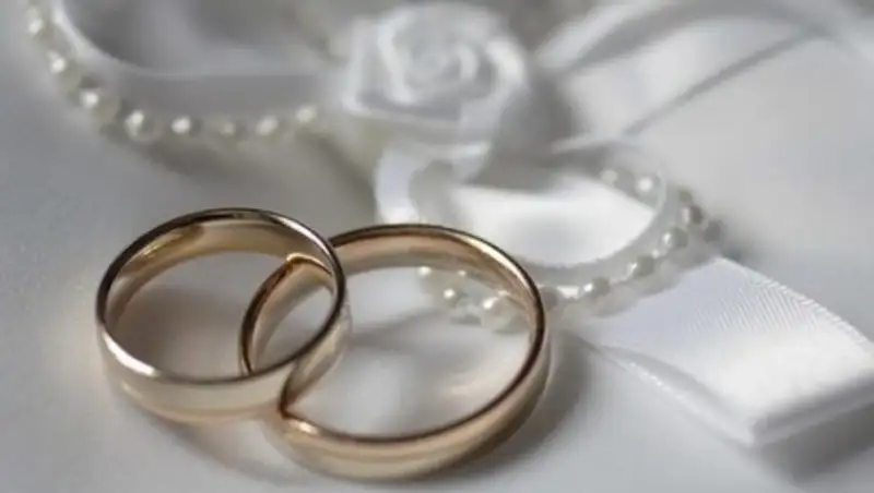 Ежегодно в Казахстане регистрируется до 3 тысяч браков с несовершеннолетними