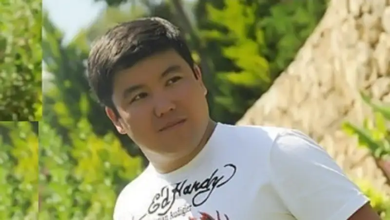 Турсынбек Кабатов из КВН неожиданно показал свою физическую подготовку