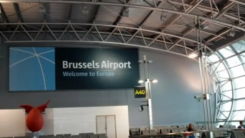 В аэропорту Брюсселя с воскресенья ищут взрывное устройство