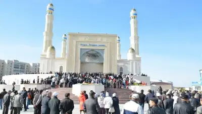 Zakon.kz, фото - Новости Zakon.kz от 17.09.2015 03:02