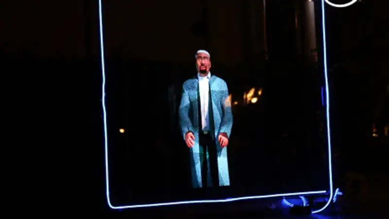 Голограмма Абая Кунанбаева спела для алматинцев на Арбате