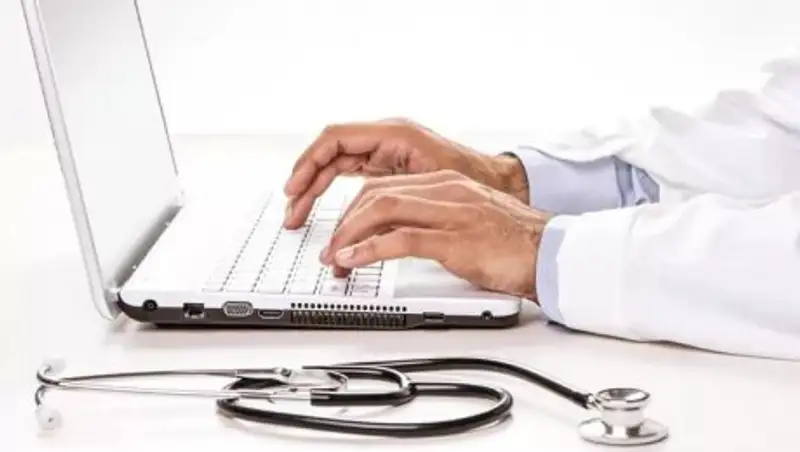 Медучреждения перейдут на электронный формат с 1 января 2019 года