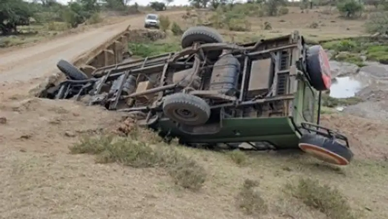 При столкновении автобуса с грузовиком в Алжире погибли 33 человека