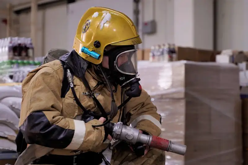 Противопожарные занятия провели в столичном супермаркете