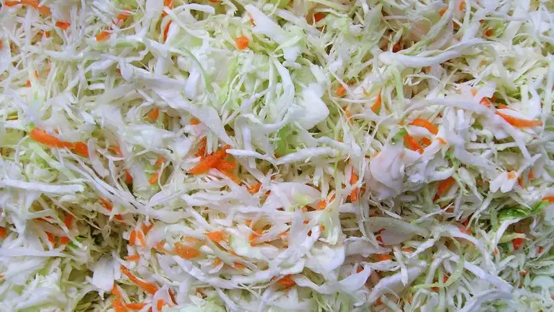 Какой продукт стоит употреблять в сезон простуд