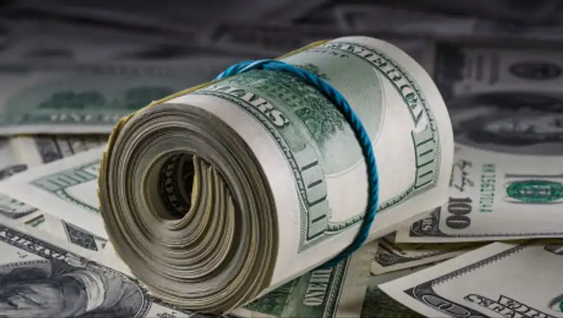 Курс доллара составил 379,89 тенге на торгах