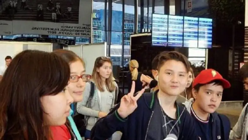 Казахстанцы заявили, что их детей избивали в Праге