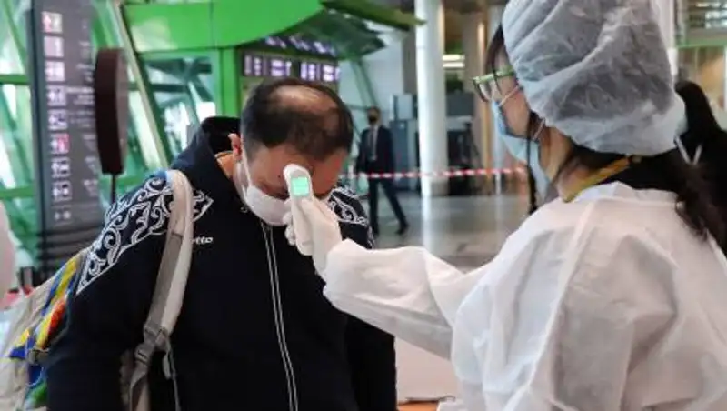 Почти 900 казахстанцев поместили на карантин с самолетов. Что показали ПЦР-тесты?