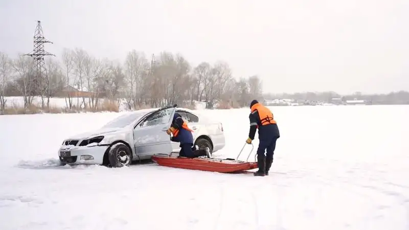В ДЧС ВКО рассказали о креативных спасательных операциях, фото - Новости Zakon.kz от 24.12.2022 11:45