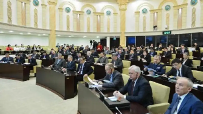 Б.Султанов: В 2014 году удалось увеличить полноту освоения бюджетных средств в РК