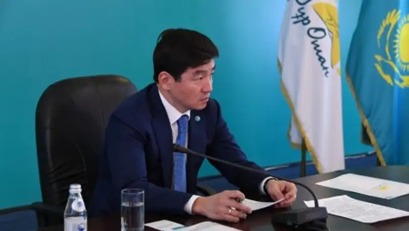 Байбек: Нужно дополнительно рассмотреть перечень выплат многодетным за комуслуги