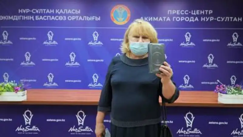 Еще два iPhone12 и другие призы разыграют среди вакцинированных в Нур-Султане