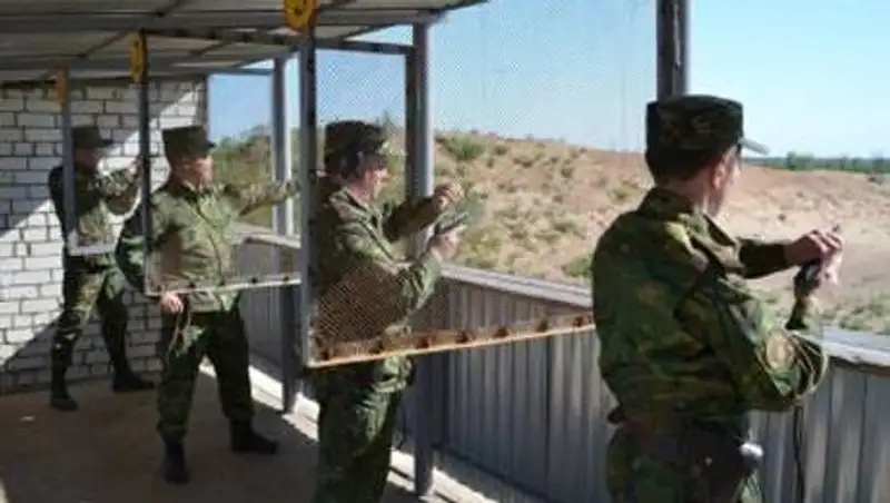 В ЗКО военных проверили на прочность