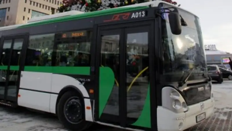 Аким Астаны поручил ускорить запуск новых автобусных маршрутов и остановок в столице