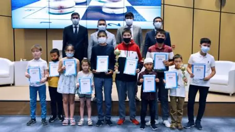 Награждены победители турнира по быстрым шахматам "Кубок Дармена Садвакасова-2021"