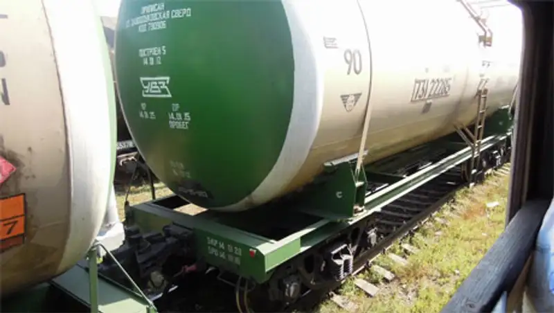 Транспортные полицейские предотвратили кражу бензина с железнодорожной цистерны 