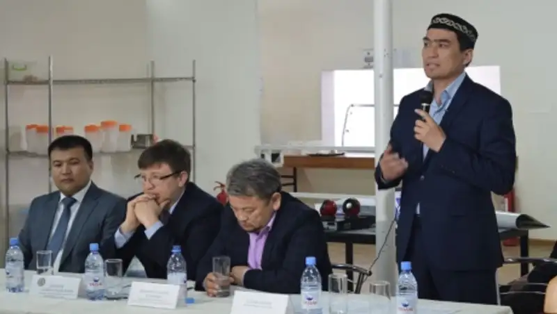 Для работников АО «НК «Астана ЭКСПО-2017» была проведена встреча по вопросам религии