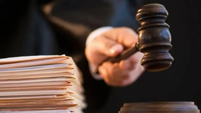 Полицейский, сфабриковавший уголовное дело, осужден в Караганде