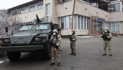 Нападение на башню Коктобе, фото - Новости Zakon.kz от 11.01.2022 21:14