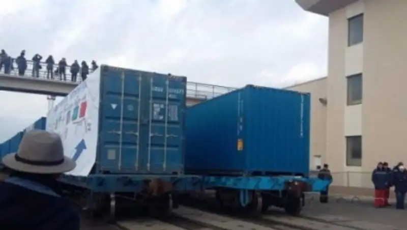 Украина отправила первый груз в Казахстан через территорию России