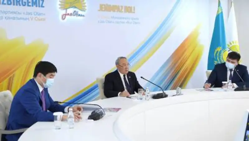 Елбасы дал наставления молодежи