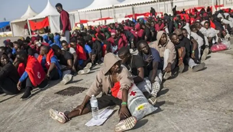 У берегов Испании обнаружили более 500 нелегальных мигрантов