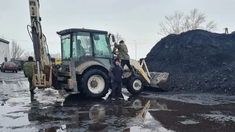 Нуждающимся семьям Карагандинской области раздали уголь