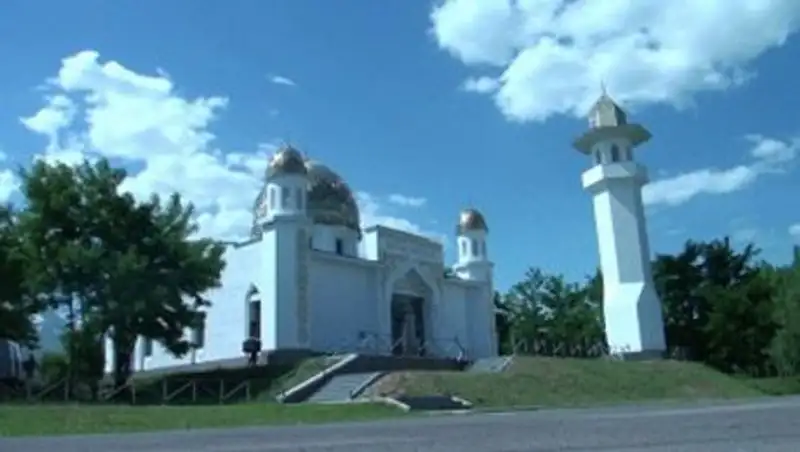 Жительница ЮКО построила мечеть на собственные средства
