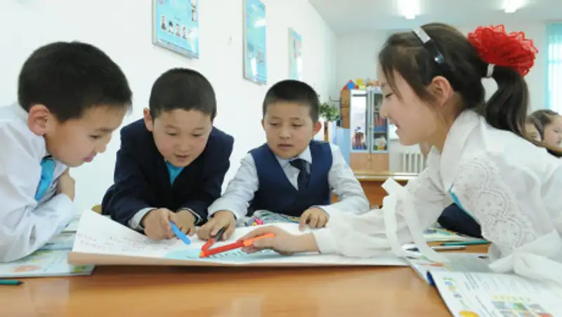 Повышение скорости Интернет, выдача компьютеров — в Алматы сверили готовность к учебному году