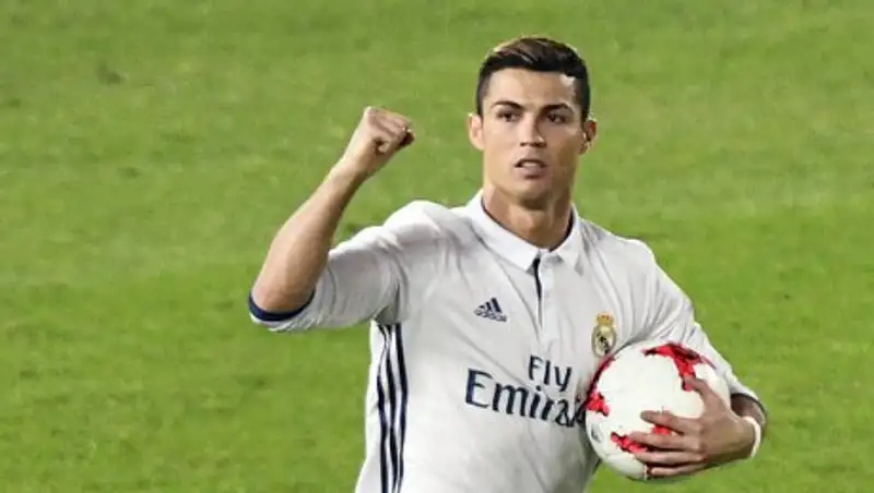 Благодаря хет-трику Роналду "Реал" выиграл клубный чемпионат мира по футболу