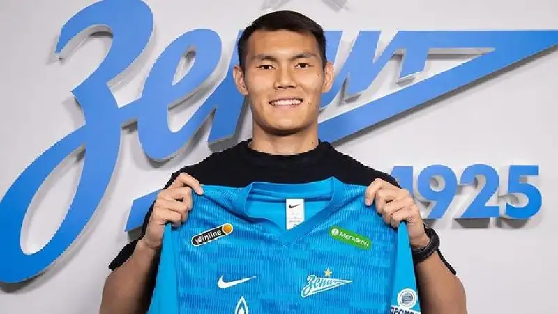 Нуралы Алип официально дебютировал за «Зенит»