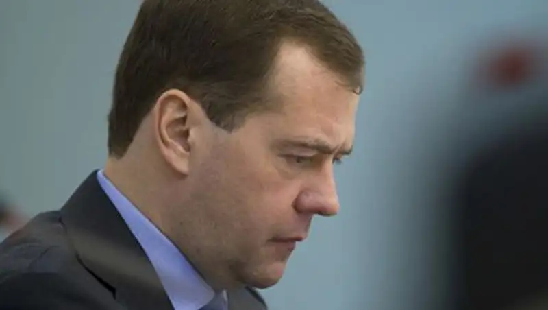 Медведев в помощь малому бизнесу создал Агентство кредитных гарантий