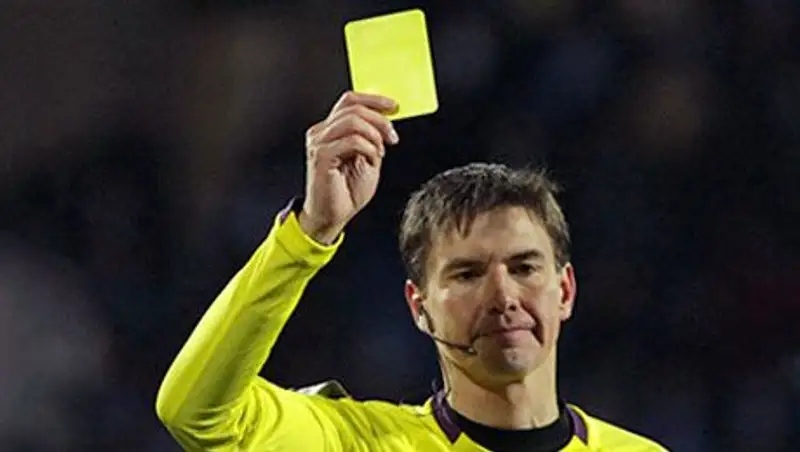 Четверо судей чемпионата России по футболу дисквалифицированы до конца сезона